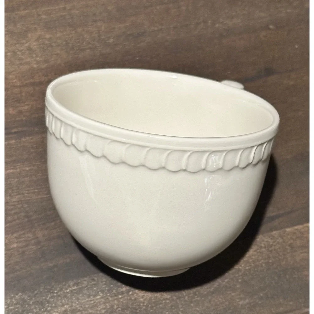 Portsmouth by Royal Stafford Flat Cup Ivory White Embossed Scalloped Edge b236‎